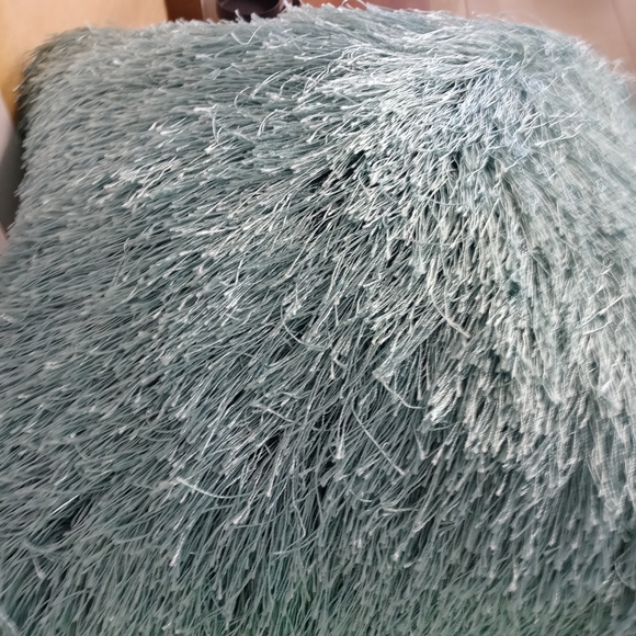 🏖⛵PIER 1 IMPORT TWO FLUFFY PILLOWS 🏝A FANTASTIC VINTAGE GIFT 🎁 - Picture 8 of 13